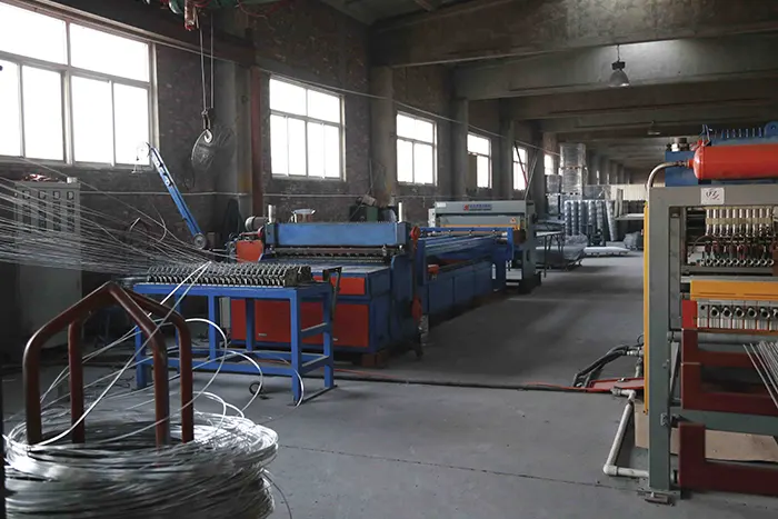 Wire Mesh Welding Workshop